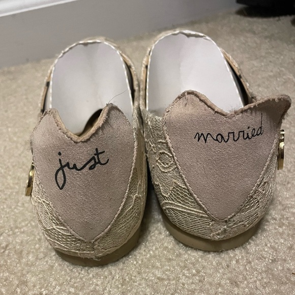Lily in the sky Just Married Lace Flats - Picture 2 of 3